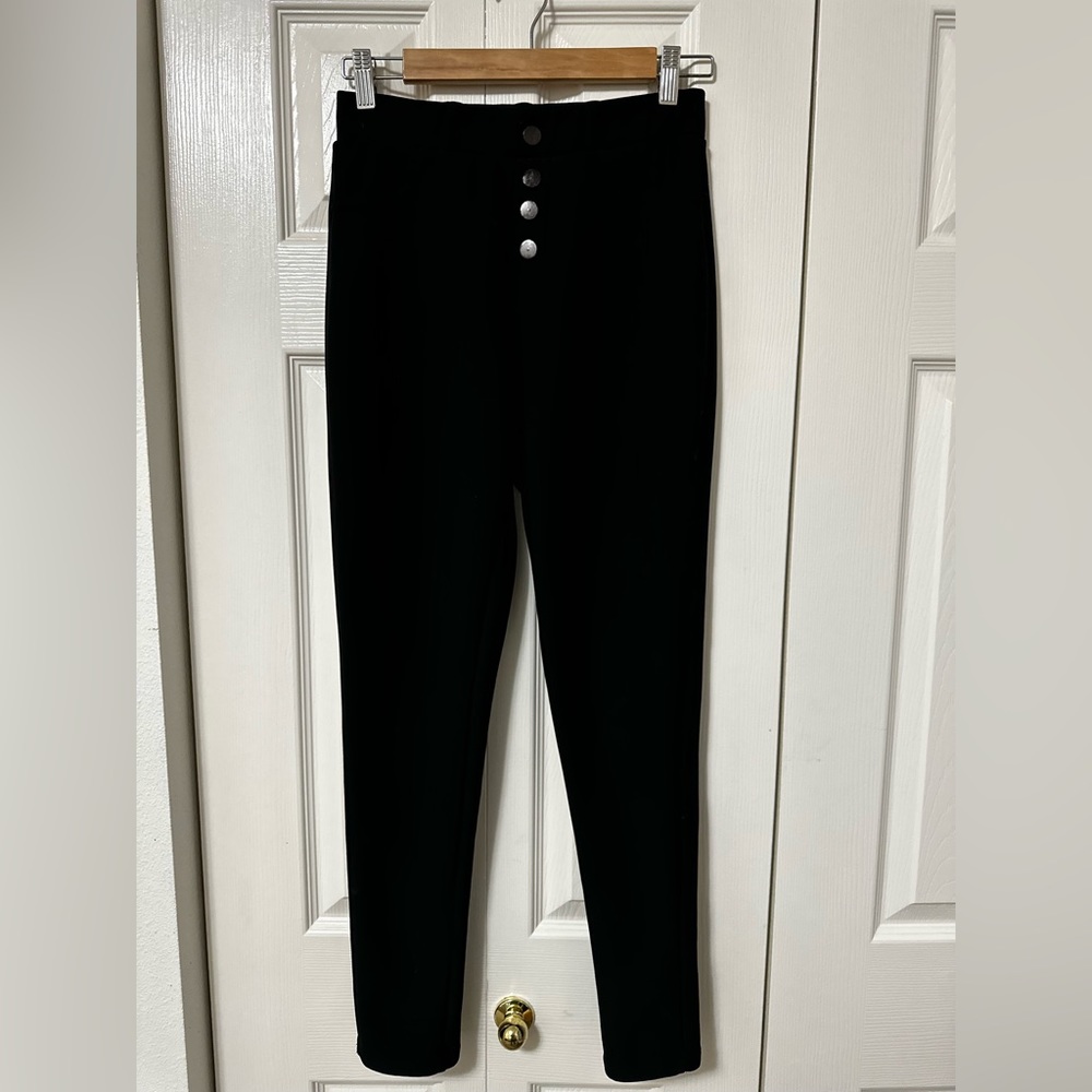Black leggings